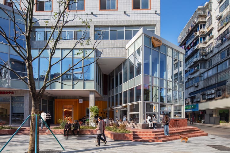 Revitalisation Urbaine : Le Cas du Banshan1994 Commune en Chine