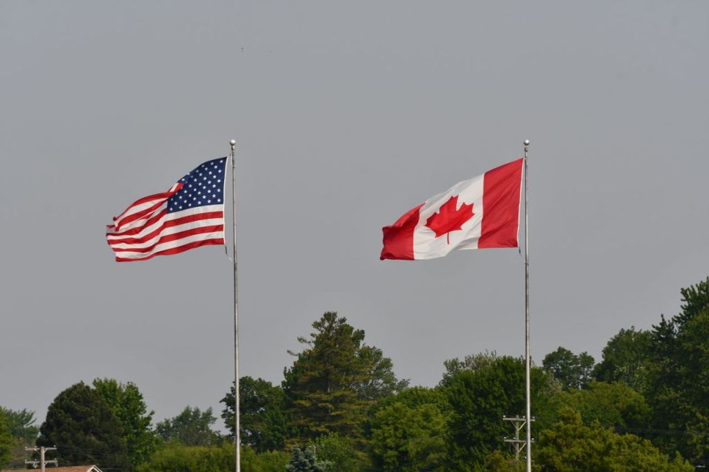 Le retour timide des voyageurs canadiens aux États-Unis : une opportunité à saisir