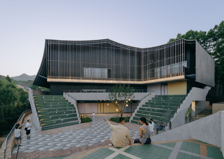 Le Théâtre Moganshan : Un Équilibre entre Tradition et Modernité
