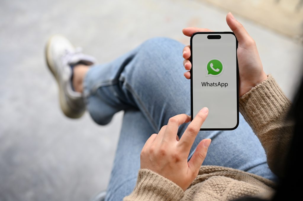 Révolution numérique : la commande d'eSIM simplifiée via WhatsApp