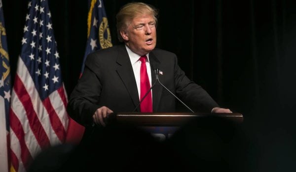 Donald Trump propose de remplacer le terme « intelligence artificielle » par « super intelligence »