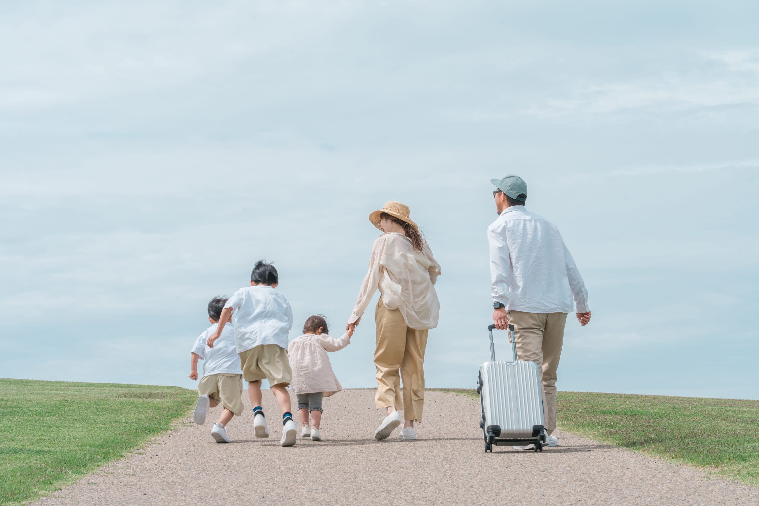 Skyscanner révèle des voyageurs français plus exigeants et moins dépensiers
