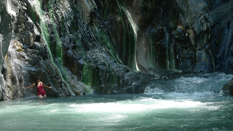 Lisong Wild Hot Spring