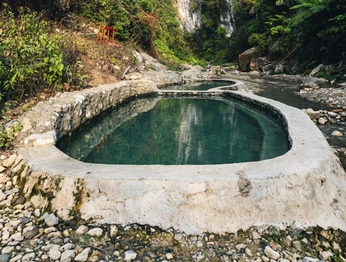 Malabuyoc Mainit Hot Springs