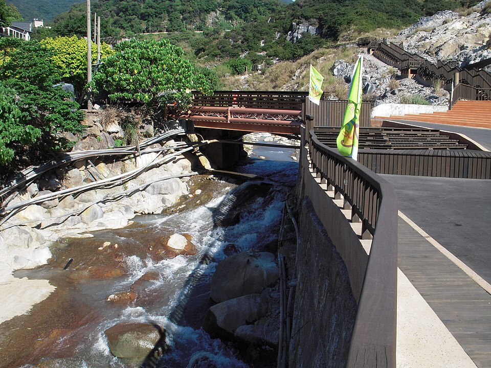 Xingyi Road Hot Spring Area