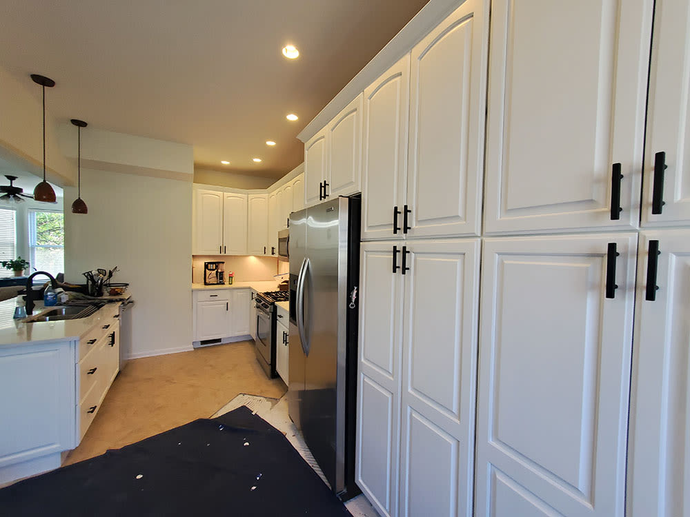 Chicago Cabinet Refinishing - Zonum Painting