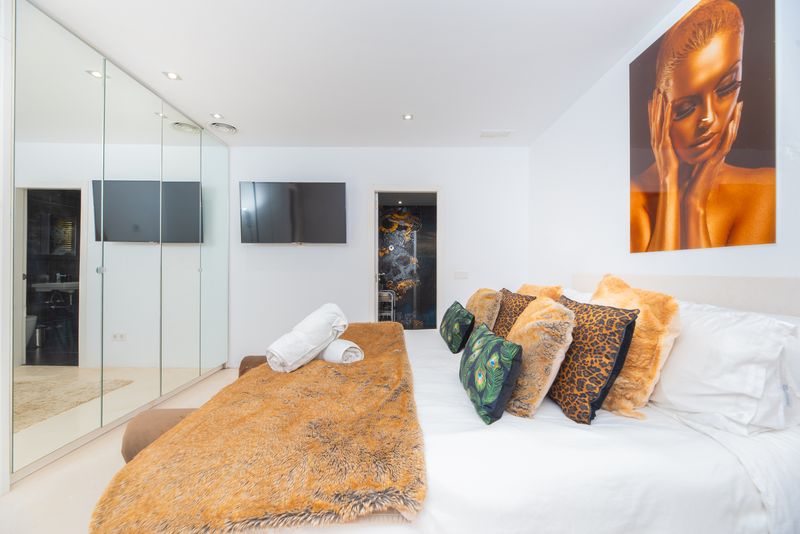 Luxury Townhouse Cala Carbó thumbnail 26