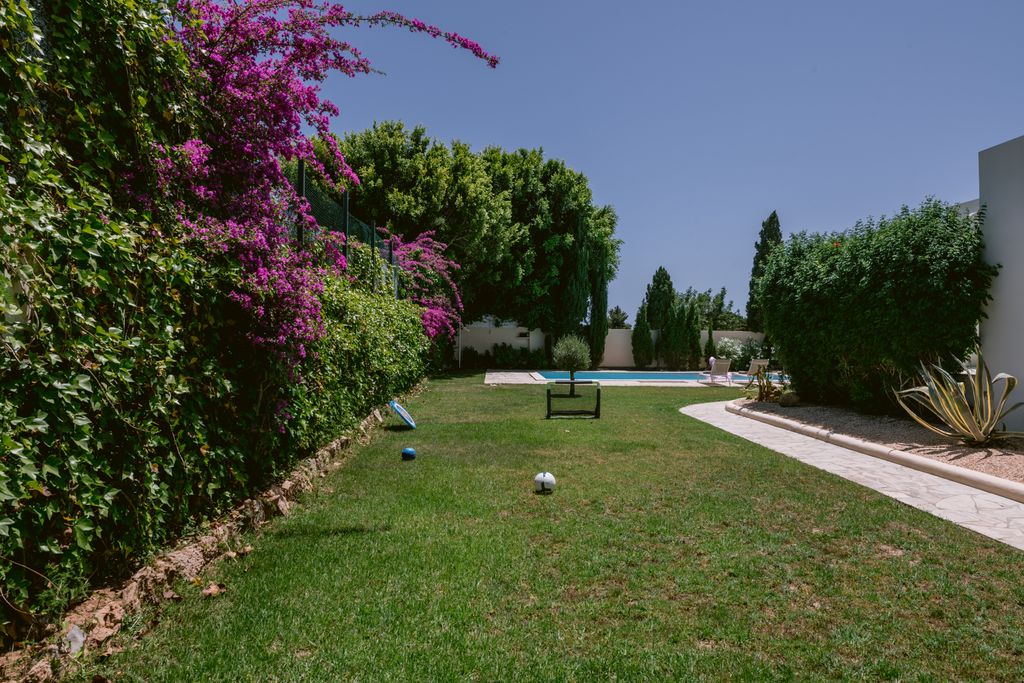 Five Bedroom Villa in Jesús thumbnail 6