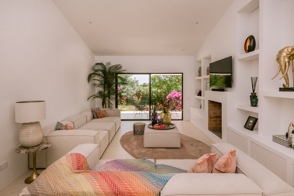 Five Bedroom Villa in Jesús thumbnail 9