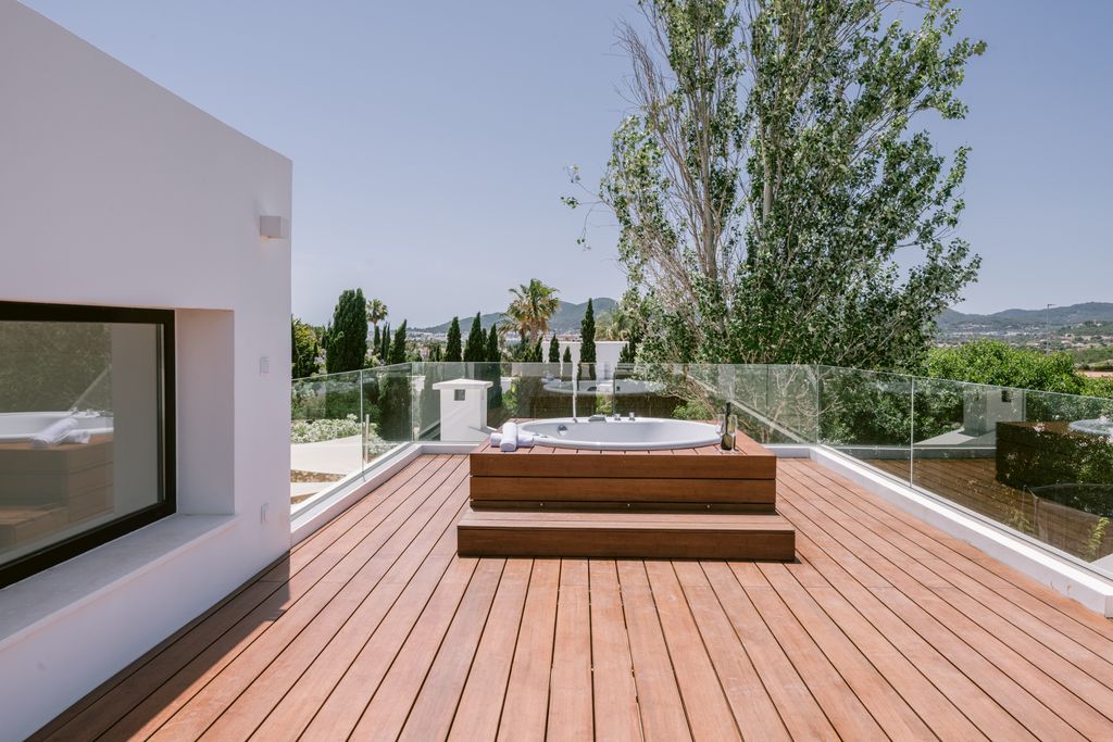 Five Bedroom Villa in Jesús thumbnail 12