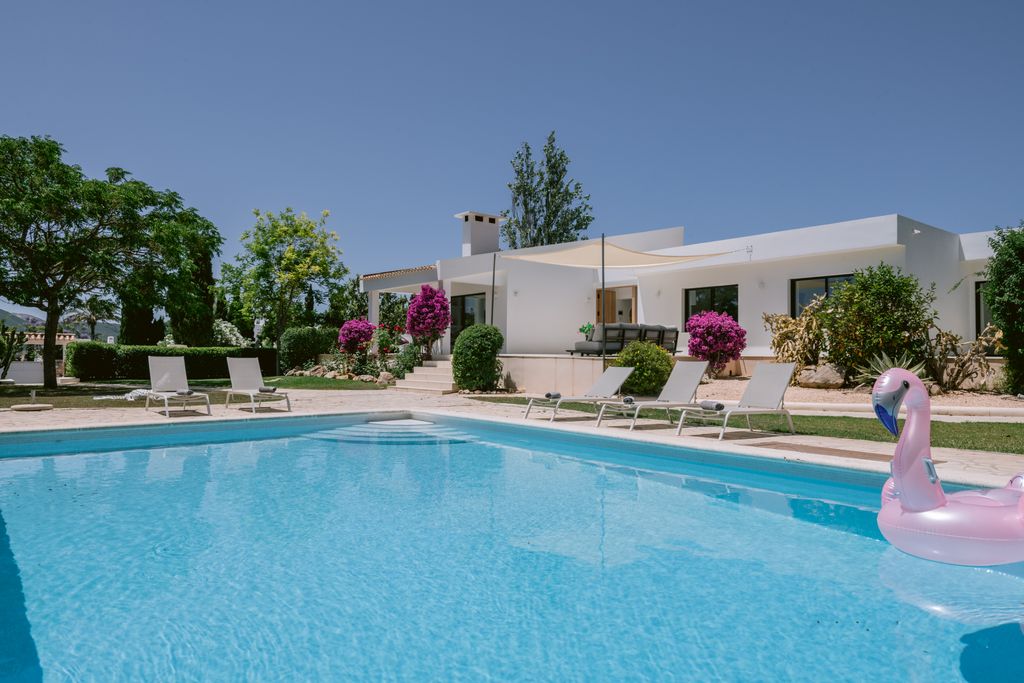 Five Bedroom Villa in Jesús thumbnail 18