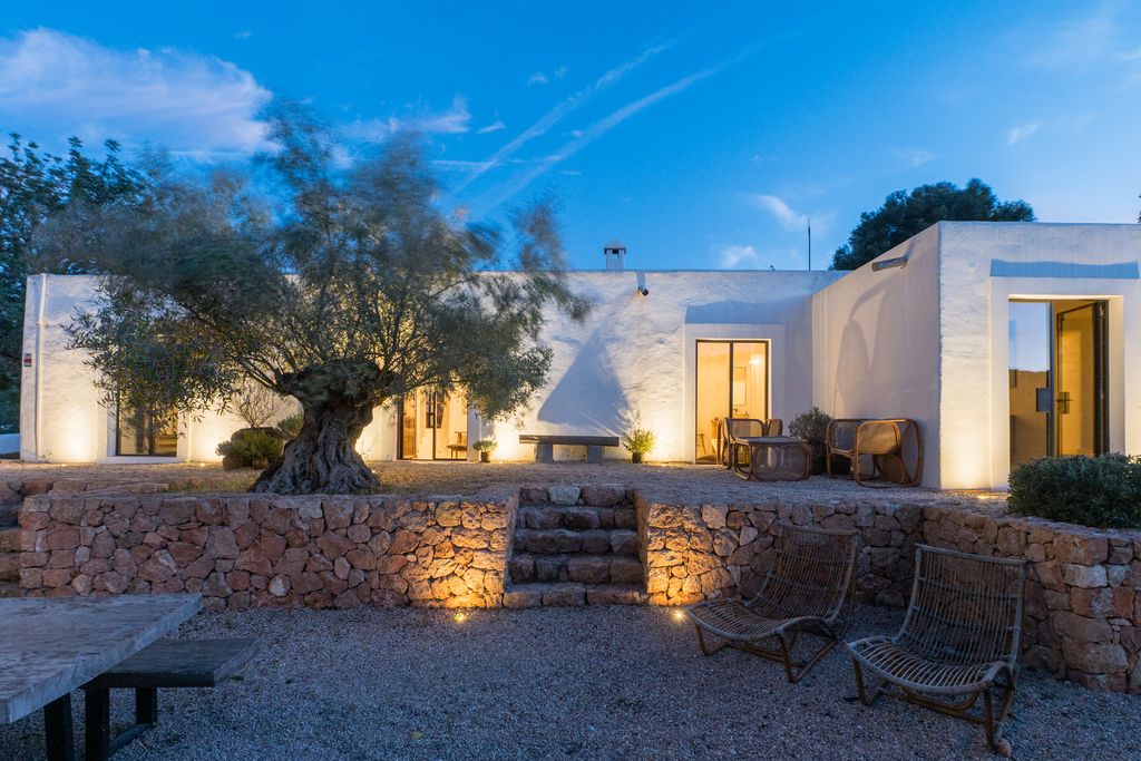 Residence 22 thumbnail 3