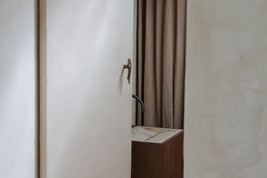 Residence 22 thumbnail 6