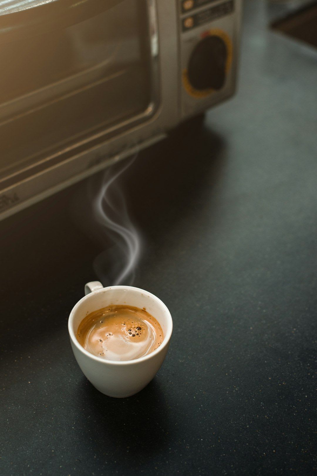 Reinigungsbürste für Kapselkaffeemaschinen | Foto: pariwat pannium