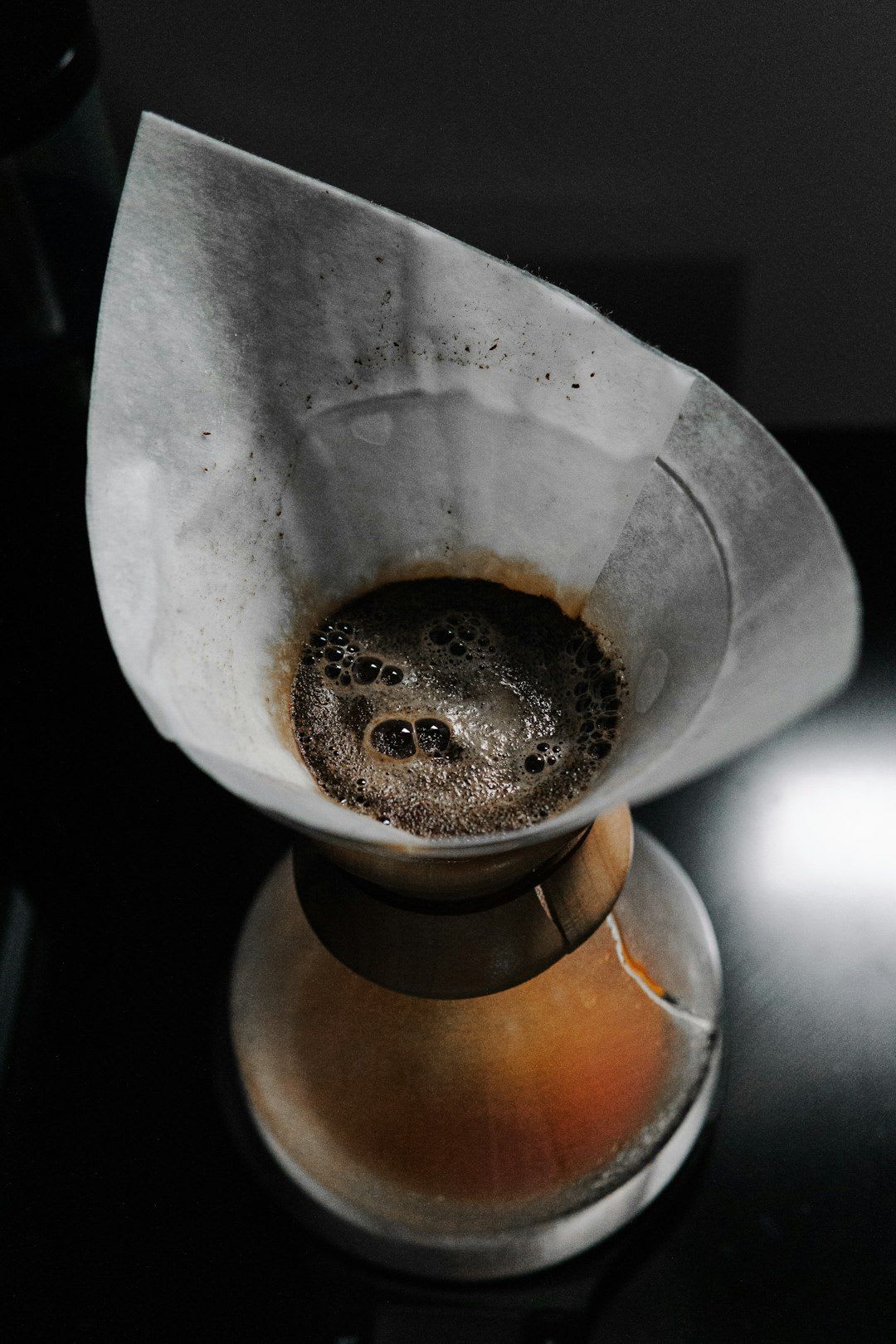 Nahaufnahme eines zur Reinigung zerlegten Milchaufschäumers | Foto: Kevin Canlas