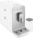 Smeg Kaffeevollautomat BCC13WHMEU, inkl. Milchbehälter weiß