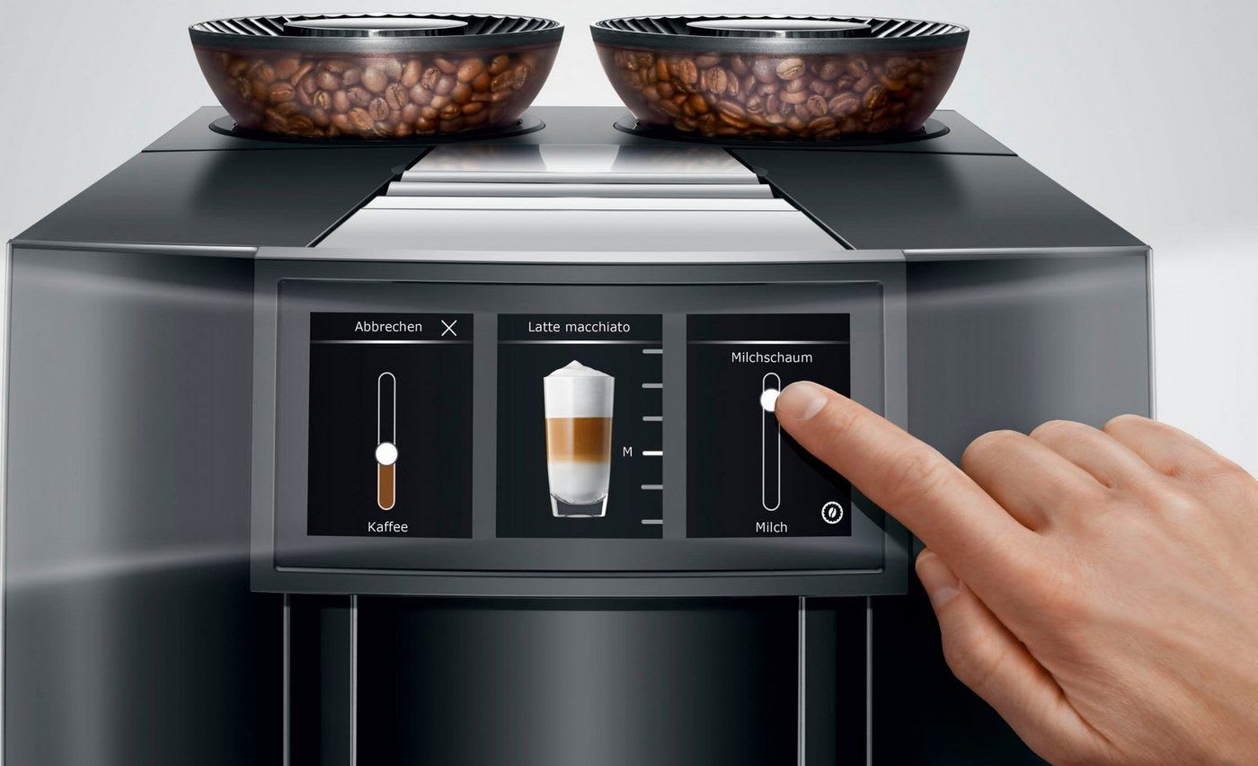 JURA Kaffeevollautomat 15478 GIGA 10 (EA), Diamond Black, 35 Spezialitäten, Cold Brew, 2 Mahlwerk schwarz