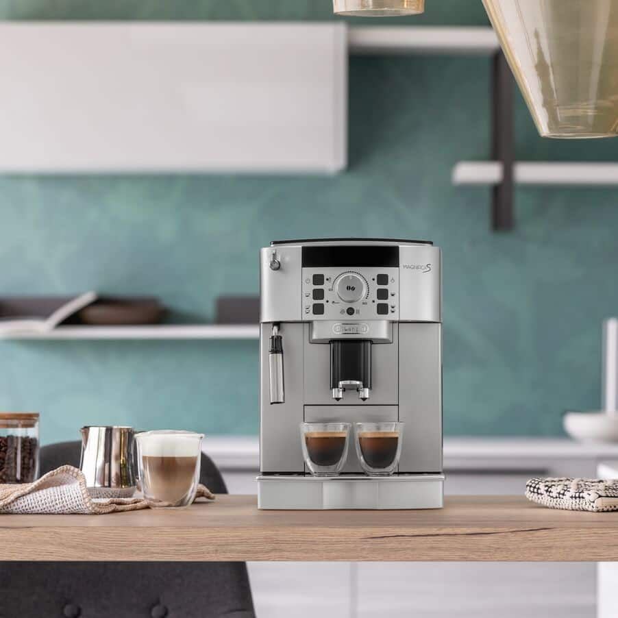 De'Longhi Magnifica S Silver Black ECAM22.110.SB Silber