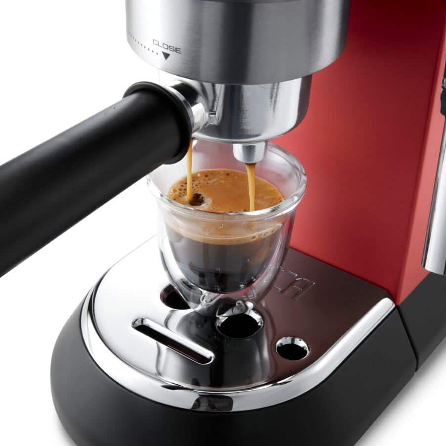De'Longhi Espressomaschine rot