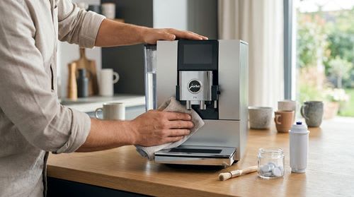 Jura Kaffeevollautomat reinigen: Pflege & Tipps
