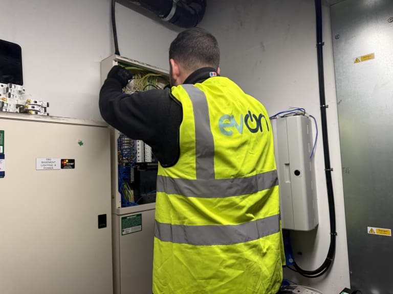 EV-ON engineer wiring the new EV-dedicated distribution board at The Avenue, Kilburn, London.