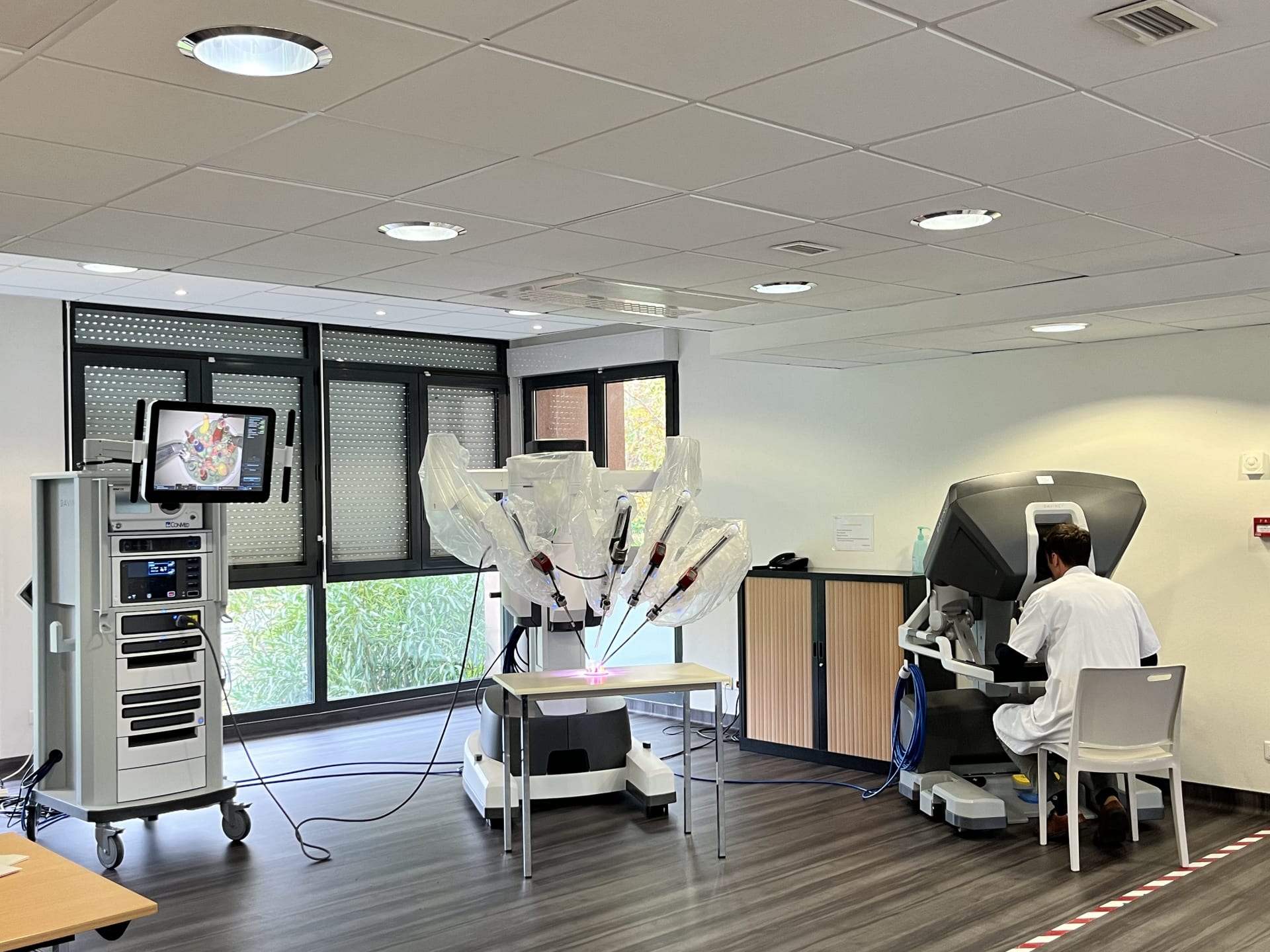 Une révolution chirurgicale s'installe à la Clinique Esquirol Saint Hilaire : la chirurgie robot-assistée