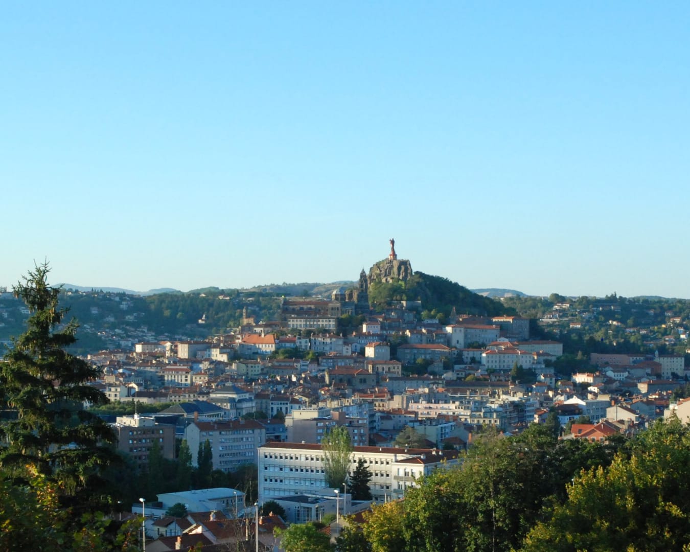 Et si vous rejoigniez la Clinique Bon Secours ?