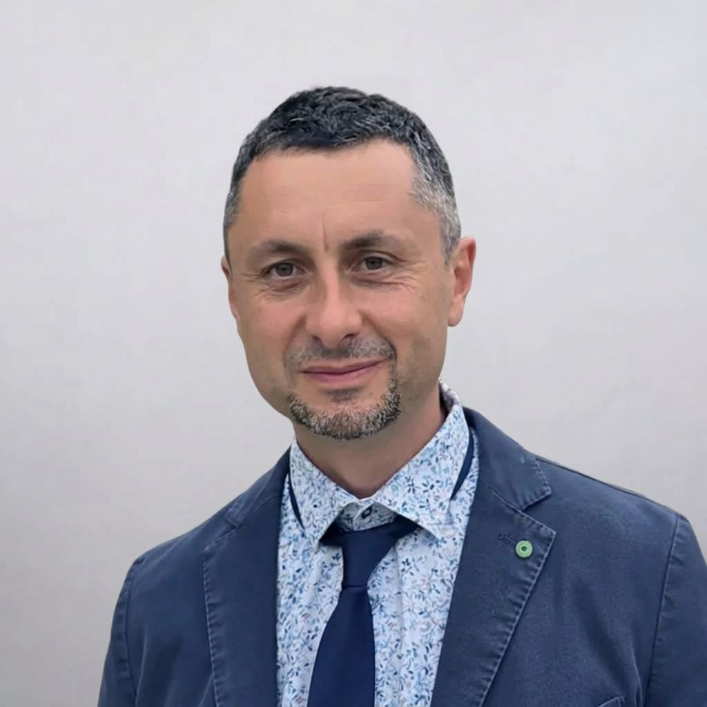 SCURTU RADU