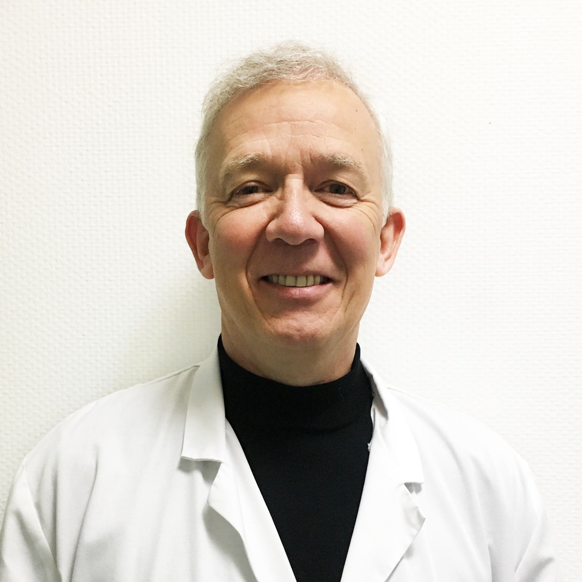 Dr Dominique LESCUT