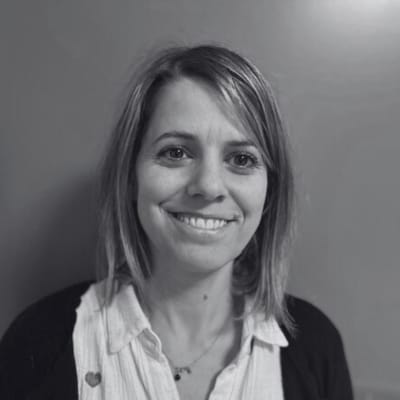 Dr Claire de la Salle