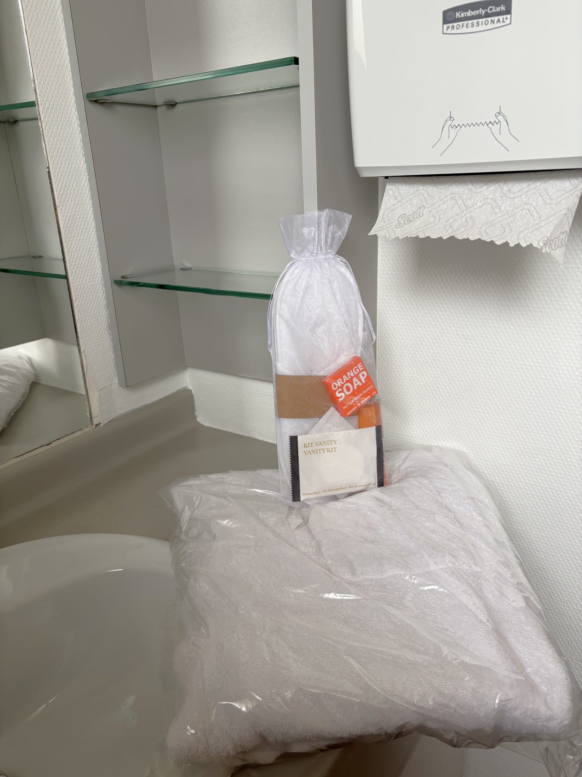 peignoir et trousse de toilette prestige chirurgie 