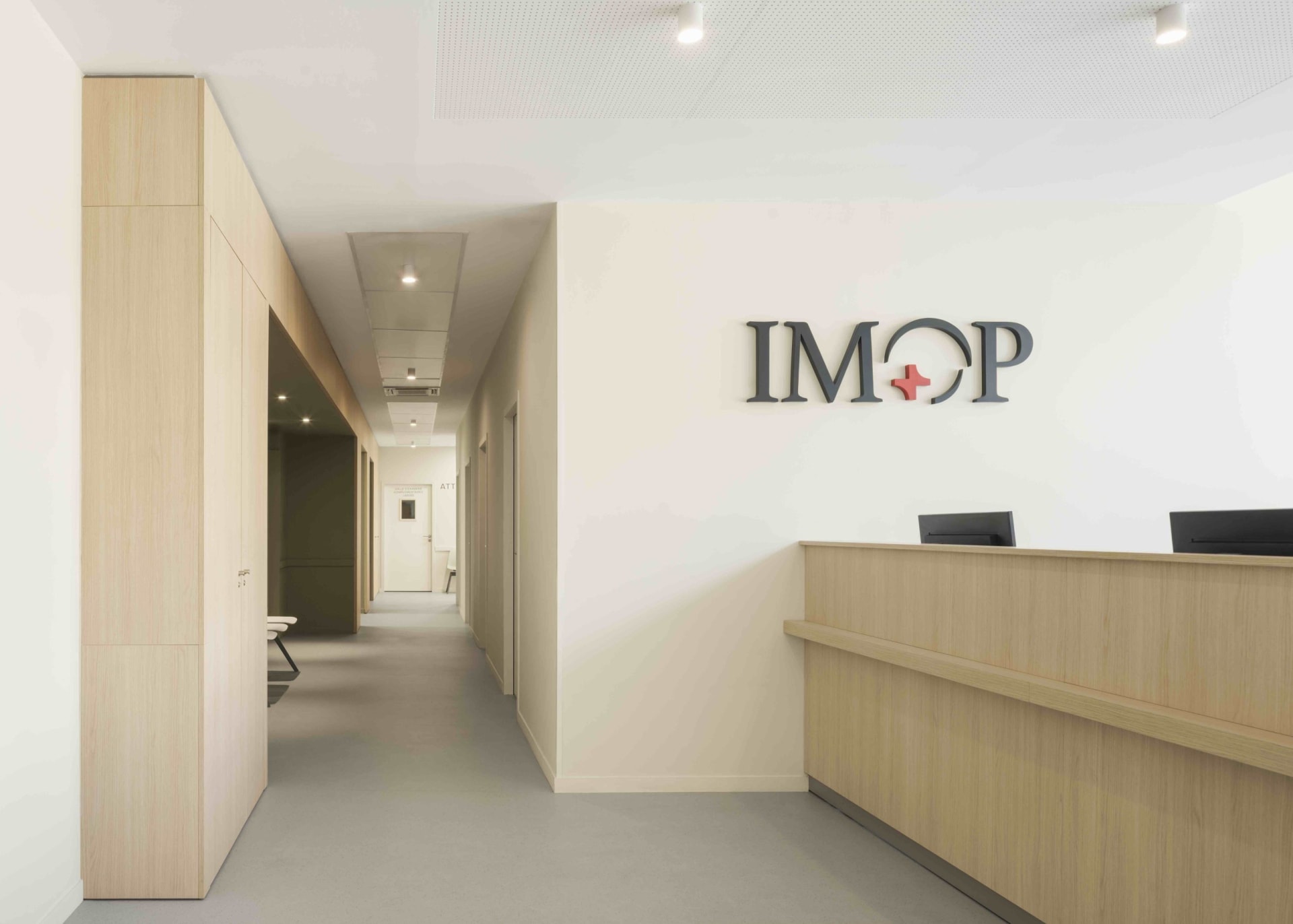 Consultations et chirurgies ophtalmologiques spécialisées à Marseille