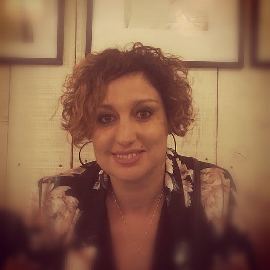 Magali THOLLET