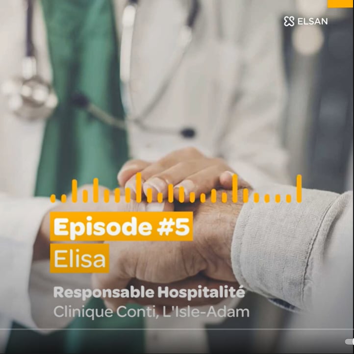 Elisa, Responsable de l'Hospitalité et initialement comédienne
