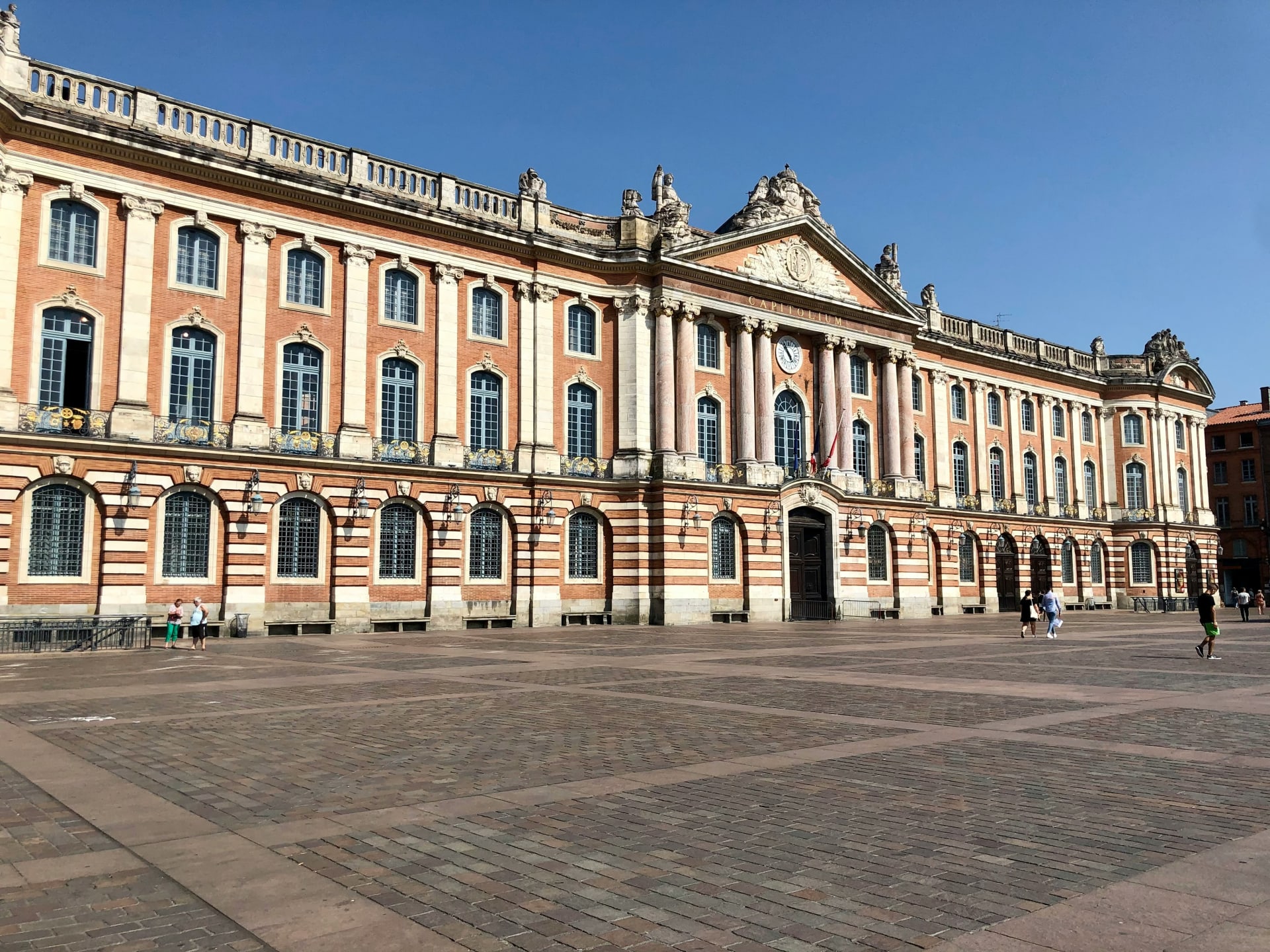 TOULOUSE COMPANS