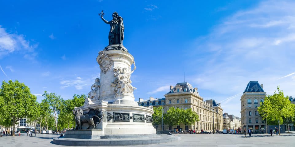 PARIS RÉPUBLIQUE
