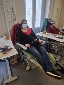 patiente dans siège massant