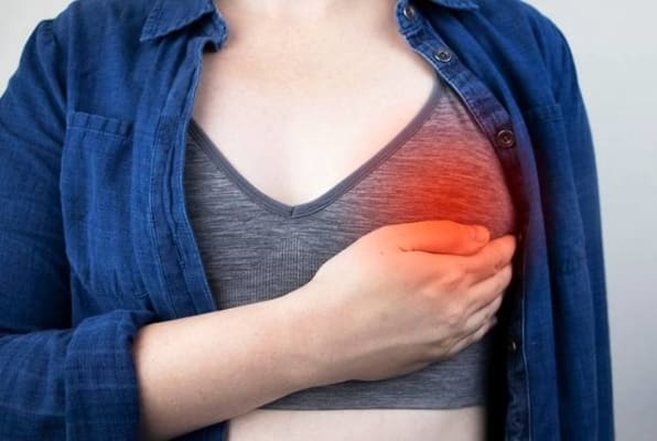 mastite ou seins douloureux