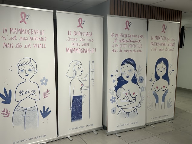 4 Kakemonos de la Ligue contre le cancer, réalisés par l'artiste Lola Love Good, positionnés à l'Hôpital Privé Saint-Martin