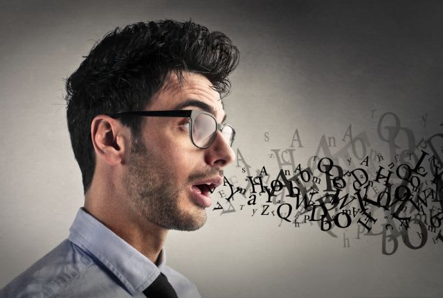 Aphasie : figuration d'un homme en train d'expulser des lettres de l'alphabet