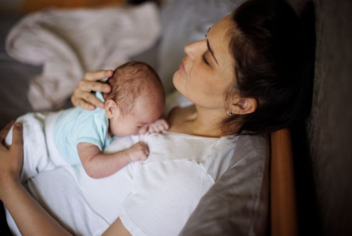 Suite de couche : qu'est-ce que le post partum ? | Maternite Elsan