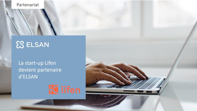 médecin assis tapant sur son ordinateur avec un texte en avant de l'image 