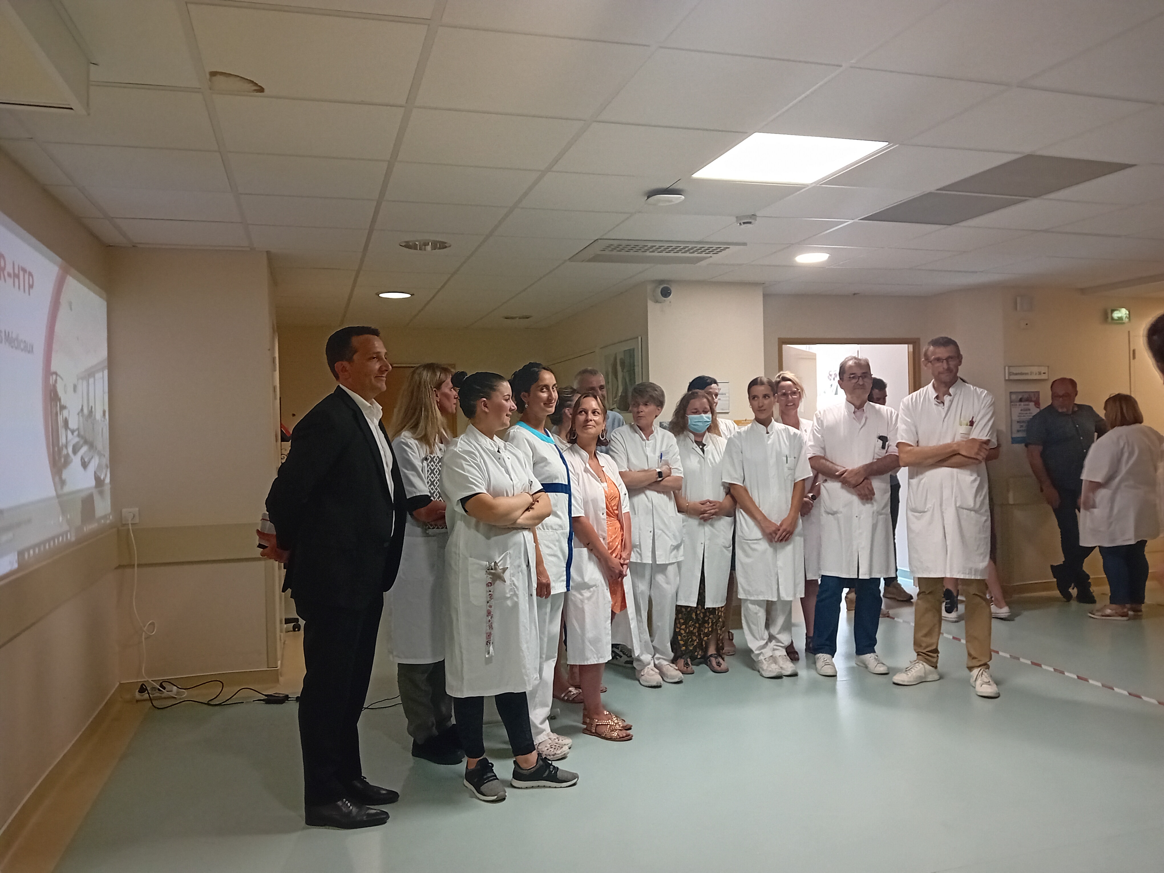 l'équipe médicale et paramédicale du SMR HTP clinique esquirol saint hilaire
