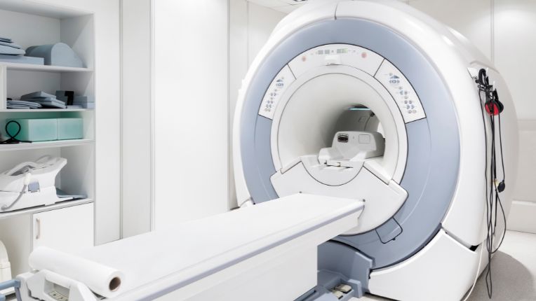 IRM pelvienne : image d'une IRM.