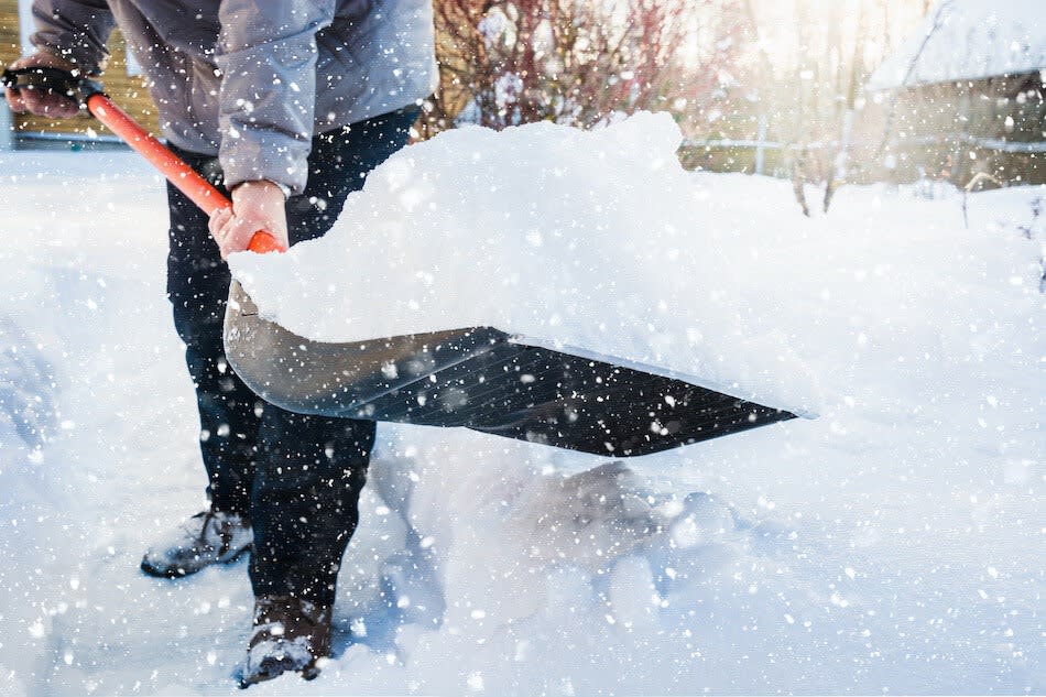 Ultimate Guide to Snow Removal in Alberta, Canada: Tips and Best Practices 3 18618 professional tips for snow removal