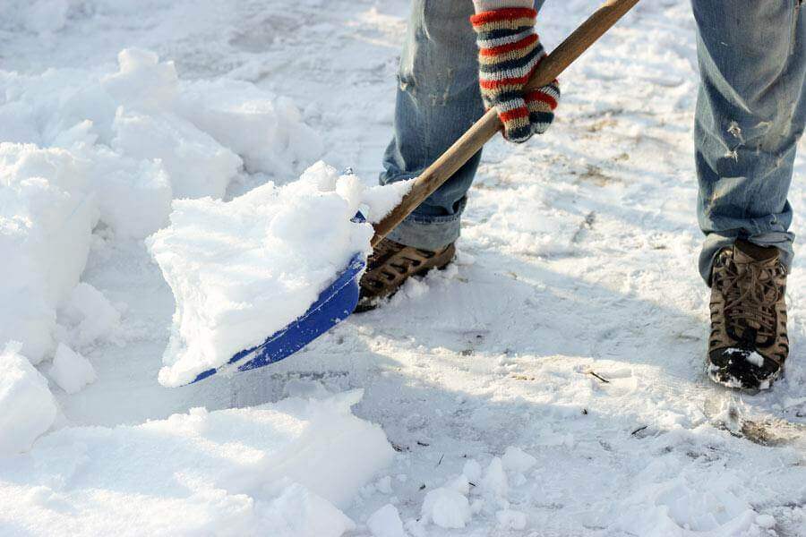 Discovering Calgary's Snowfall: How Much Snow Does Calgary Get? 3 snowcleaning