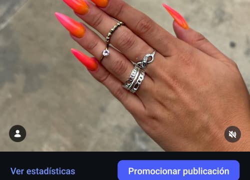 Esmaltado Semipermanente en Uñas - Servicio de Uñas Esculpidas en Lanús - Tus Manos Hablan | RDP Argentina