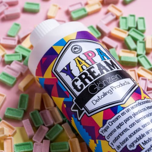 Yapa Cream - Acondicionador en crema para plasticos interiores y exteriores - Producto