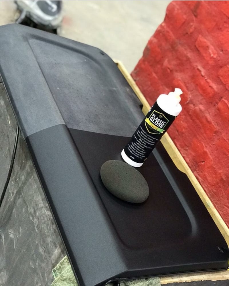 Plastic Gloss