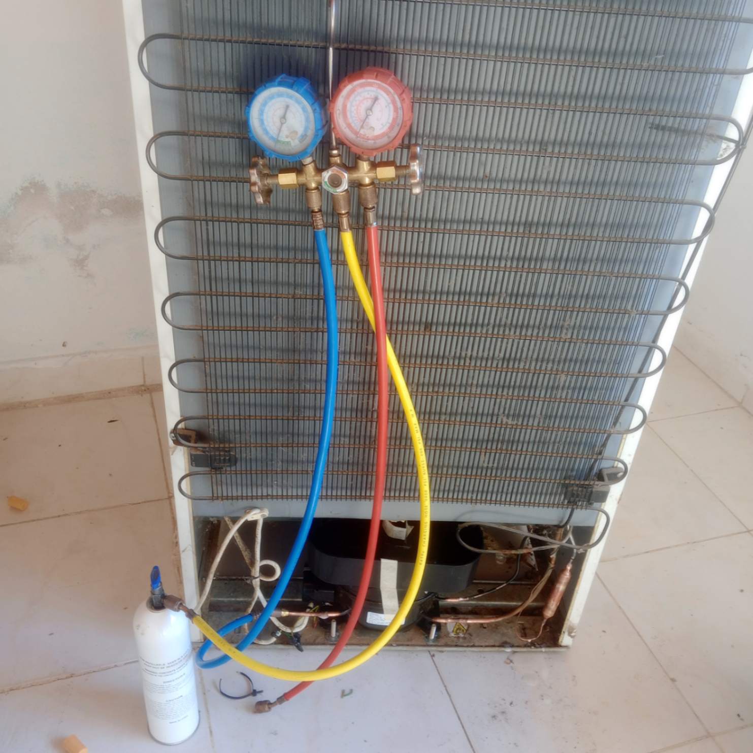Reparación de heladeras familiares y carga de gas refrigerante